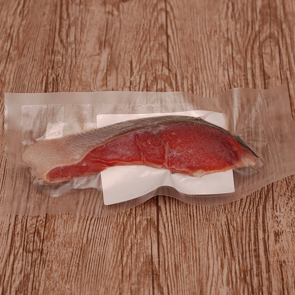 カネハチフーズ 熟成塩鮭食べ比べセット12枚(紅鮭中辛80g×6枚、銀鮭甘口100g×6枚)冷凍【送料無料】