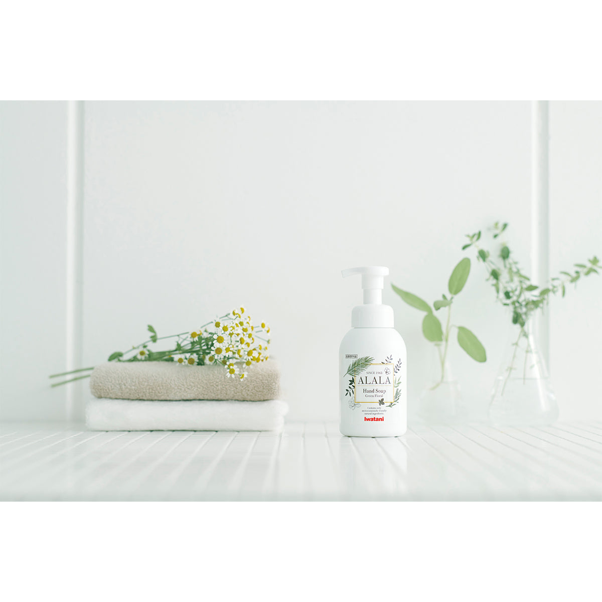 Iwatani【36本セット】ALALA 薬用泡のハンドソープ 350ml AHS3-350-90