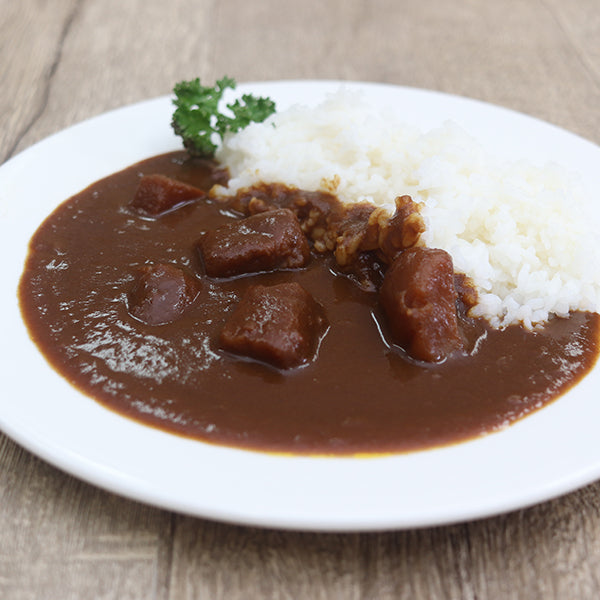 ロイヤルシェフ 22品目の野菜・果実が溶けこむごろごろ野菜カレー 中辛 200g【終売】