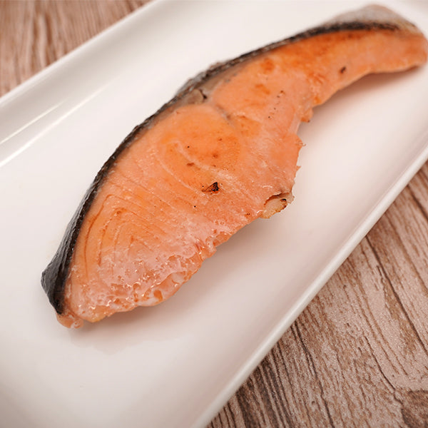 カネハチフーズ 熟成塩鮭食べ比べセット12枚（紅鮭中辛80g×6枚、銀鮭甘口100g×6枚）冷凍【送料無料】