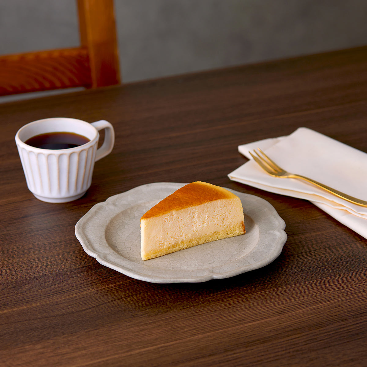 ベルリーベ　なめらかベイクドチーズケーキ　６個